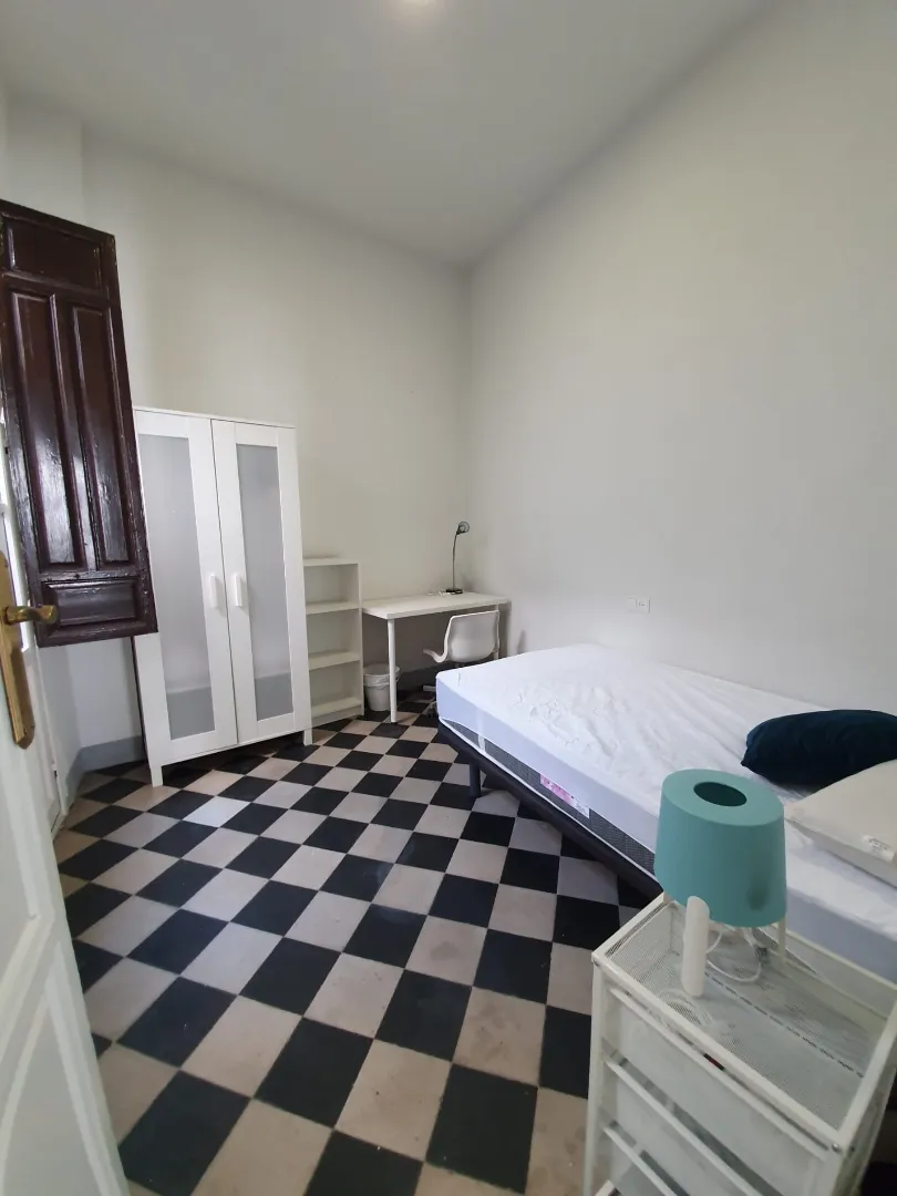 Habitación para estudiantes en Granada - BS 227, 3D