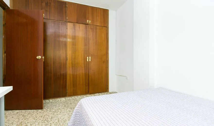 Habitación para estudiantes en Granada - PA 400, 3F