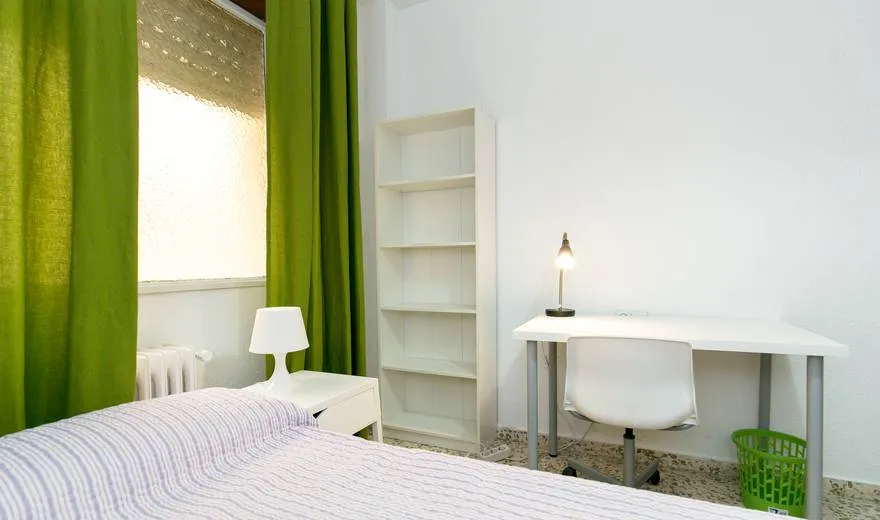 Habitación para estudiantes en Granada - PA 400, 3F