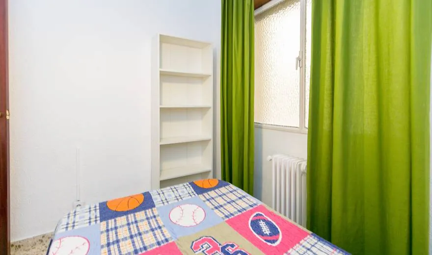 Habitación para estudiantes en Granada - PA 404, 3D