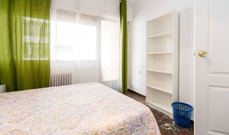 Habitación para estudiantes en Granada - PA 390, 1C