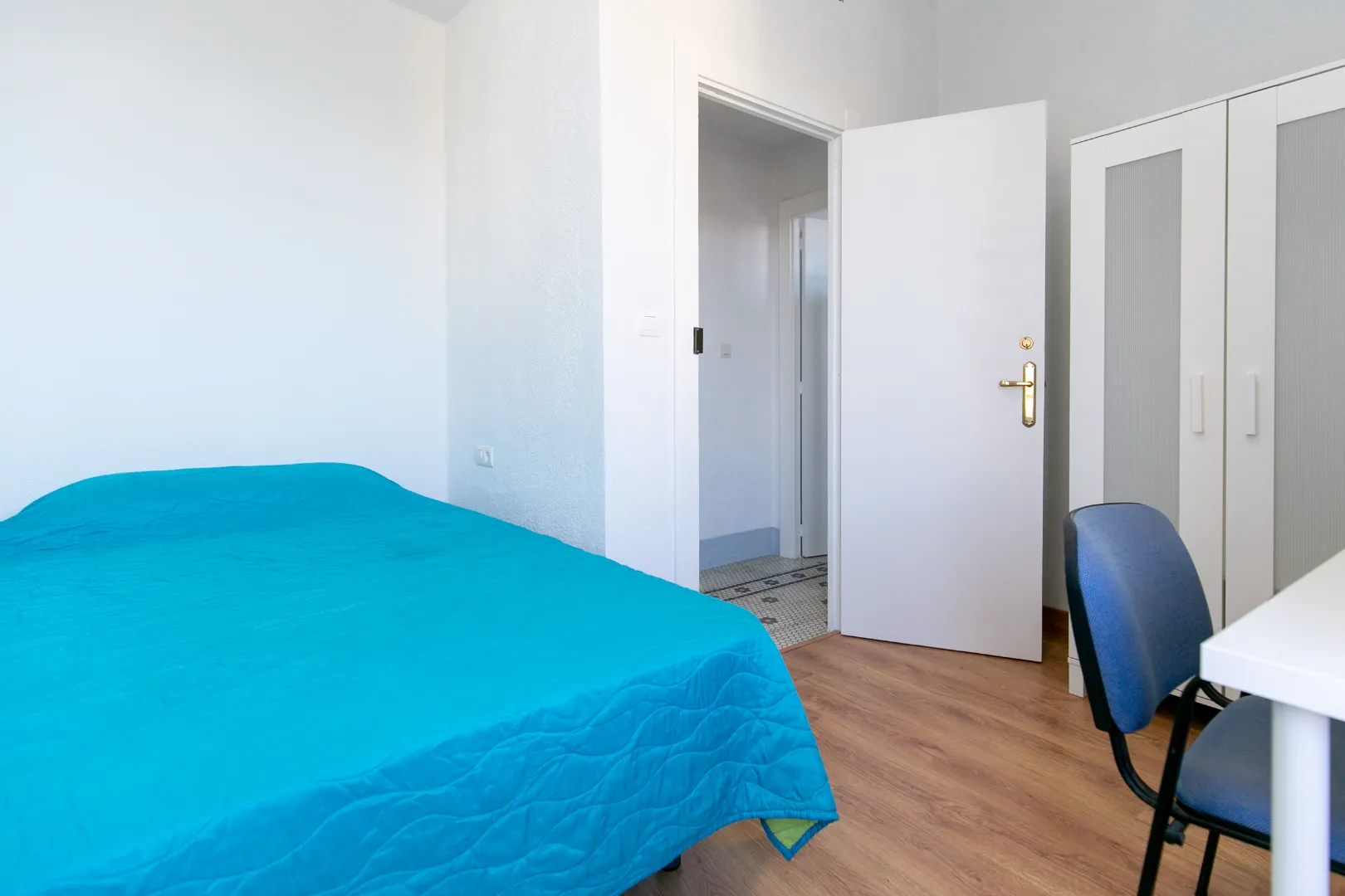 Habitación para estudiantes en Granada - NR 244, 4Izq