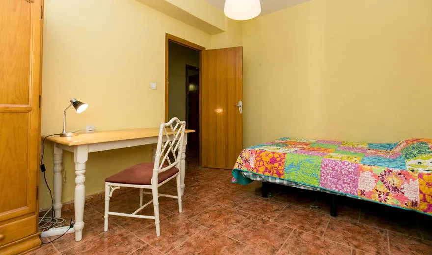 Habitación para estudiantes en Granada - AD 129, 2D